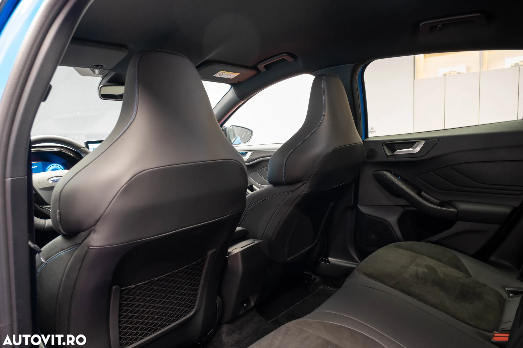 Ford Focus 2.3 Ecoboost 6MT ST X - 9