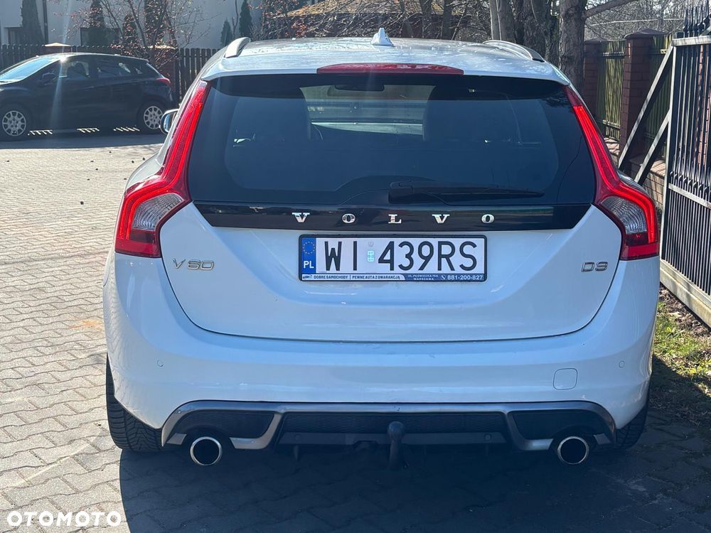 Volvo V60 D3 R-Design - 6
