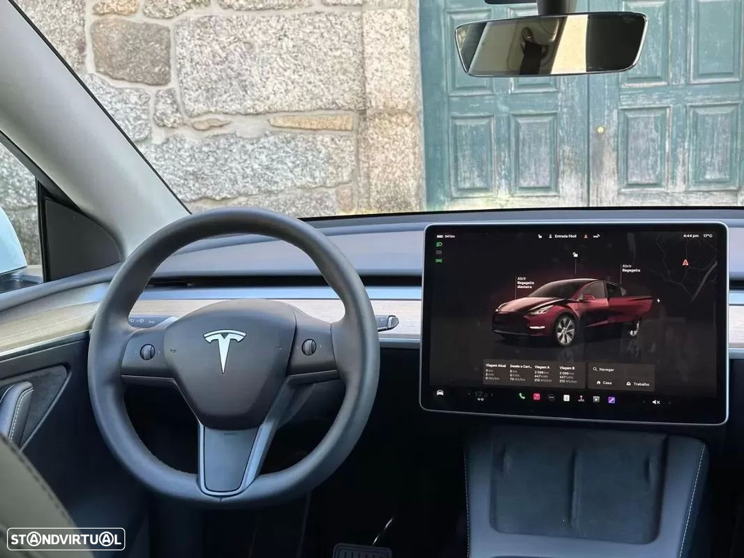 Tesla Model Y Tração Traseira - 16