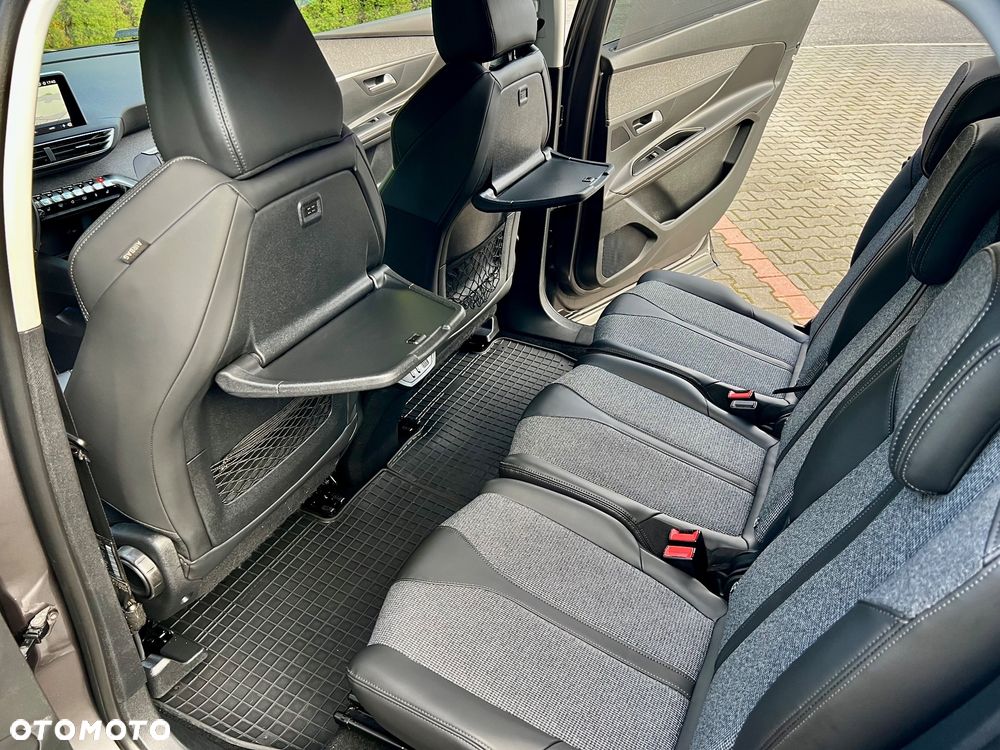 Peugeot 5008 1.5 BlueHDI Allure S&S - 16