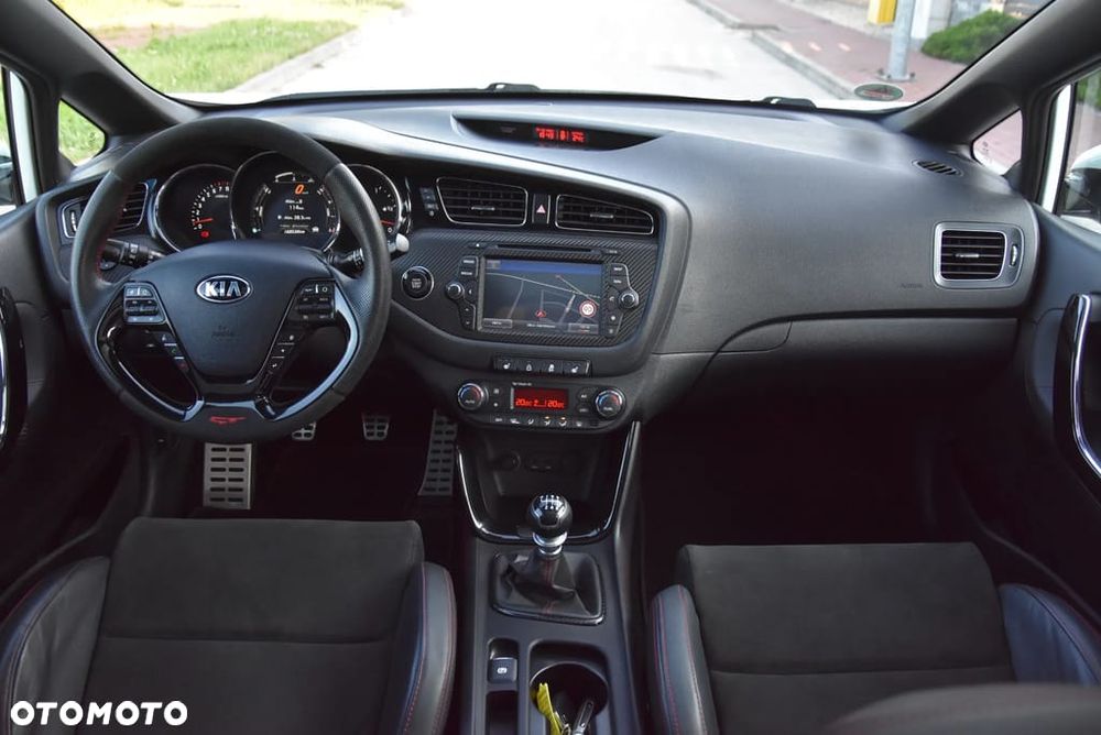 Kia Ceed 1.6 T-GDI GT XL - 4