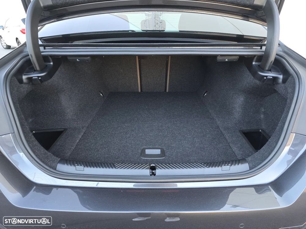 BMW i5 eDrive40 Pack Desportivo M - 41