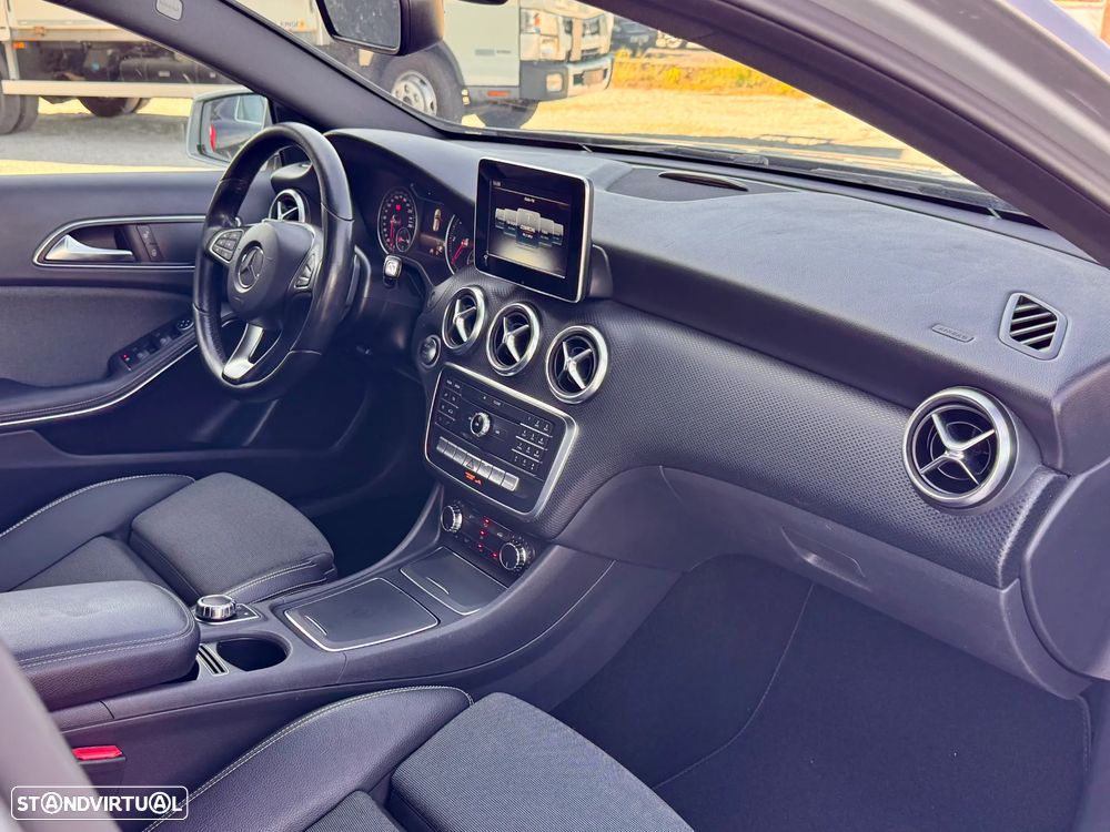 Mercedes-Benz A 180 d Urban Aut. - 10