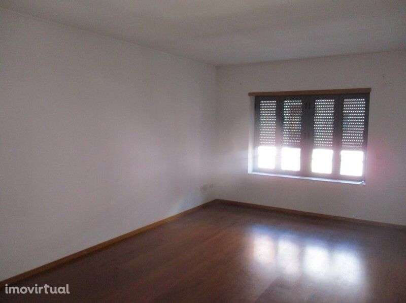 Apartamento T2 na Quinta da Seara, Oliveira do Douro, Gaia - Grande imagem: 4/12