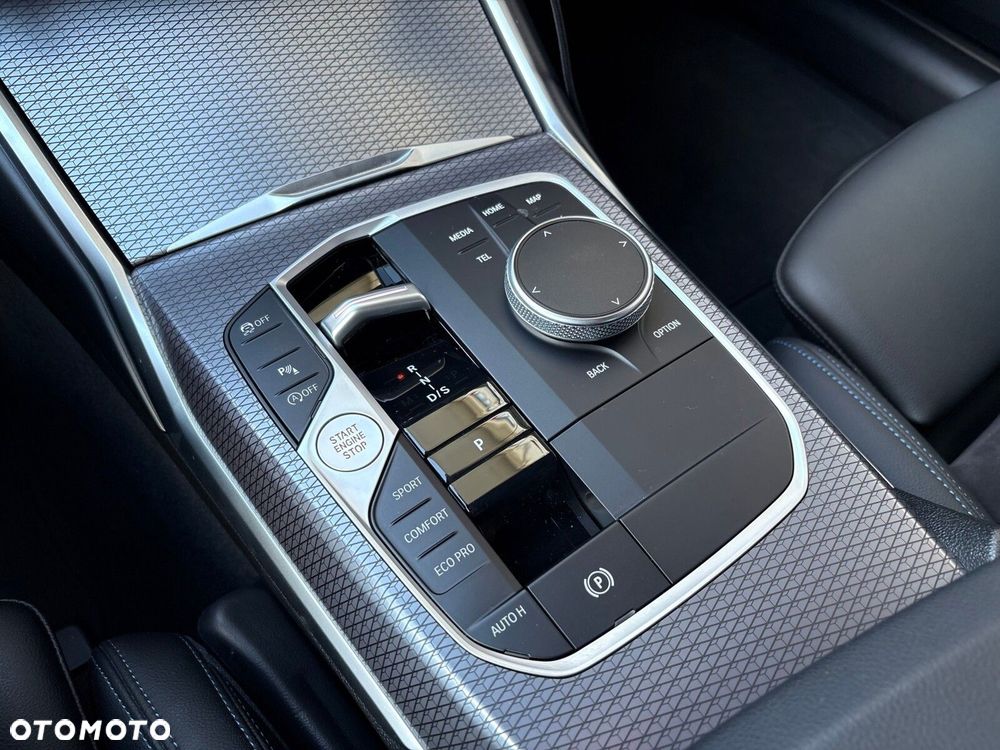 BMW Seria 3 - 16