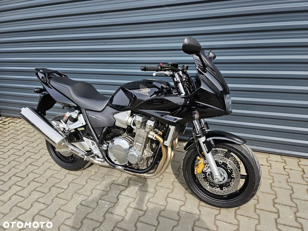Honda CB - 3
