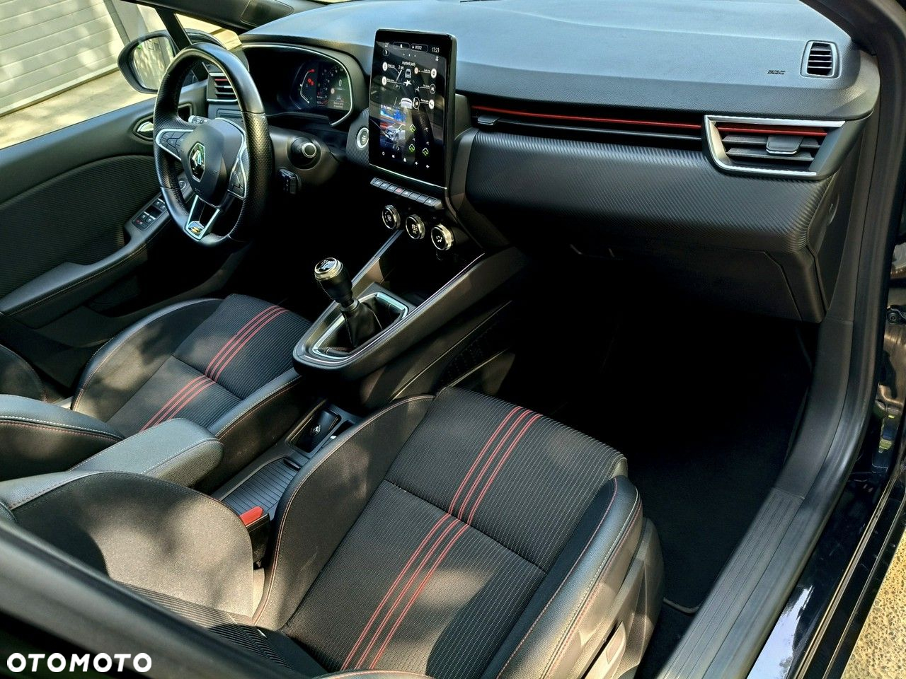 Renault Clio - 11