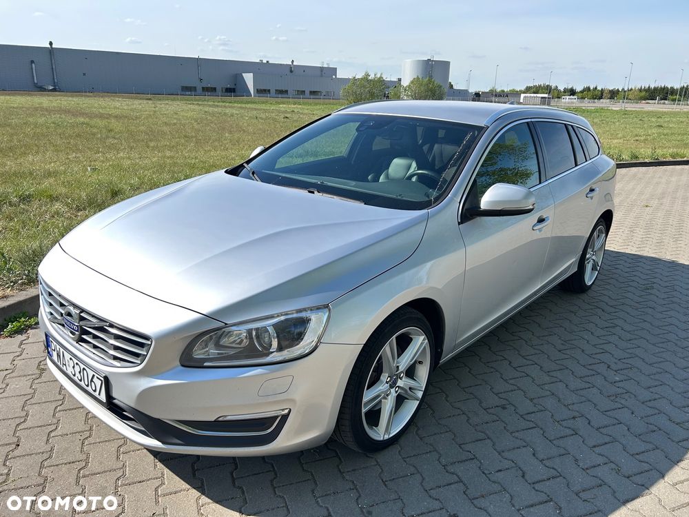 Volvo V60 D4 Drive-E Summum - 1