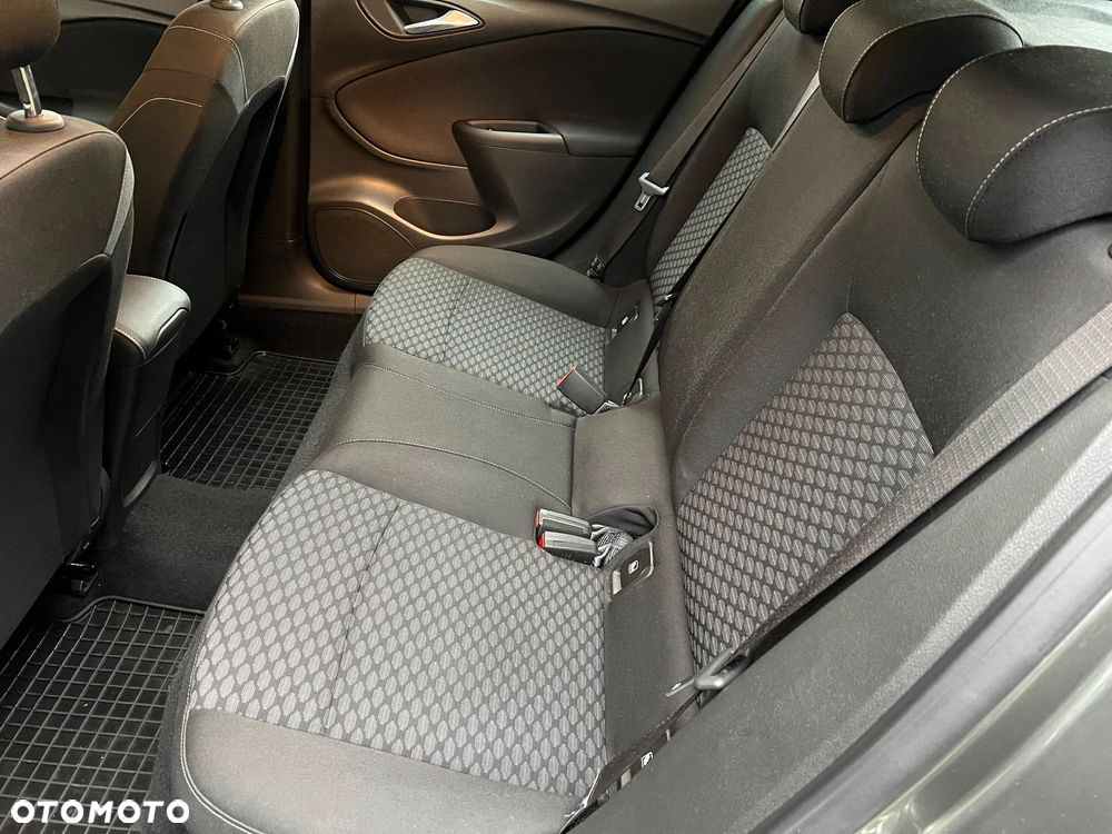 Opel Astra 1.2 T Elegance S&S - 29