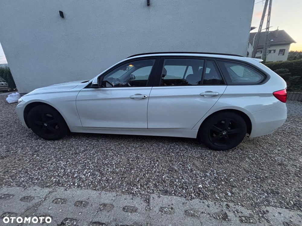 BMW Seria 3 318d - 14