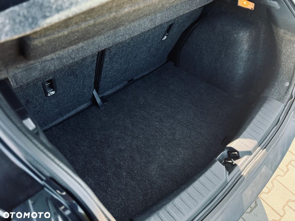 Nissan Micra 0.9 IG-T Visia Plus - 16