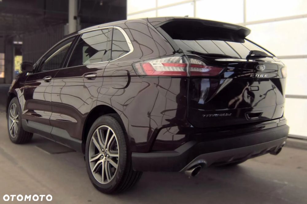 Ford Edge - 5