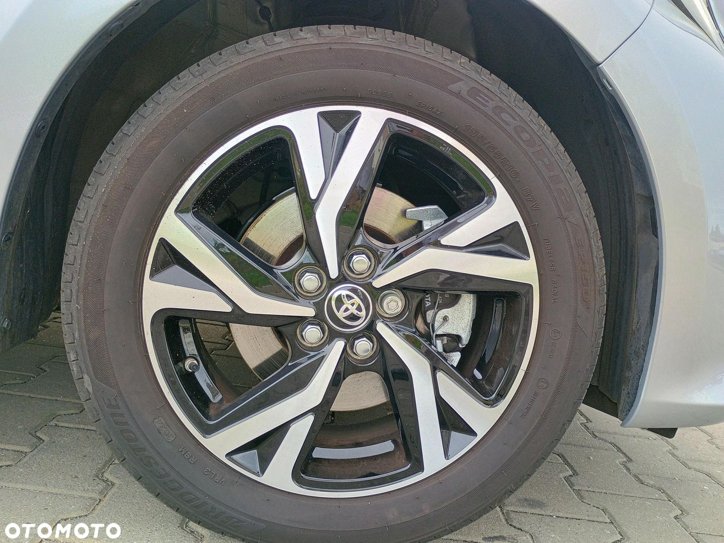 Toyota Yaris Hybrid 1.5 Style - 10