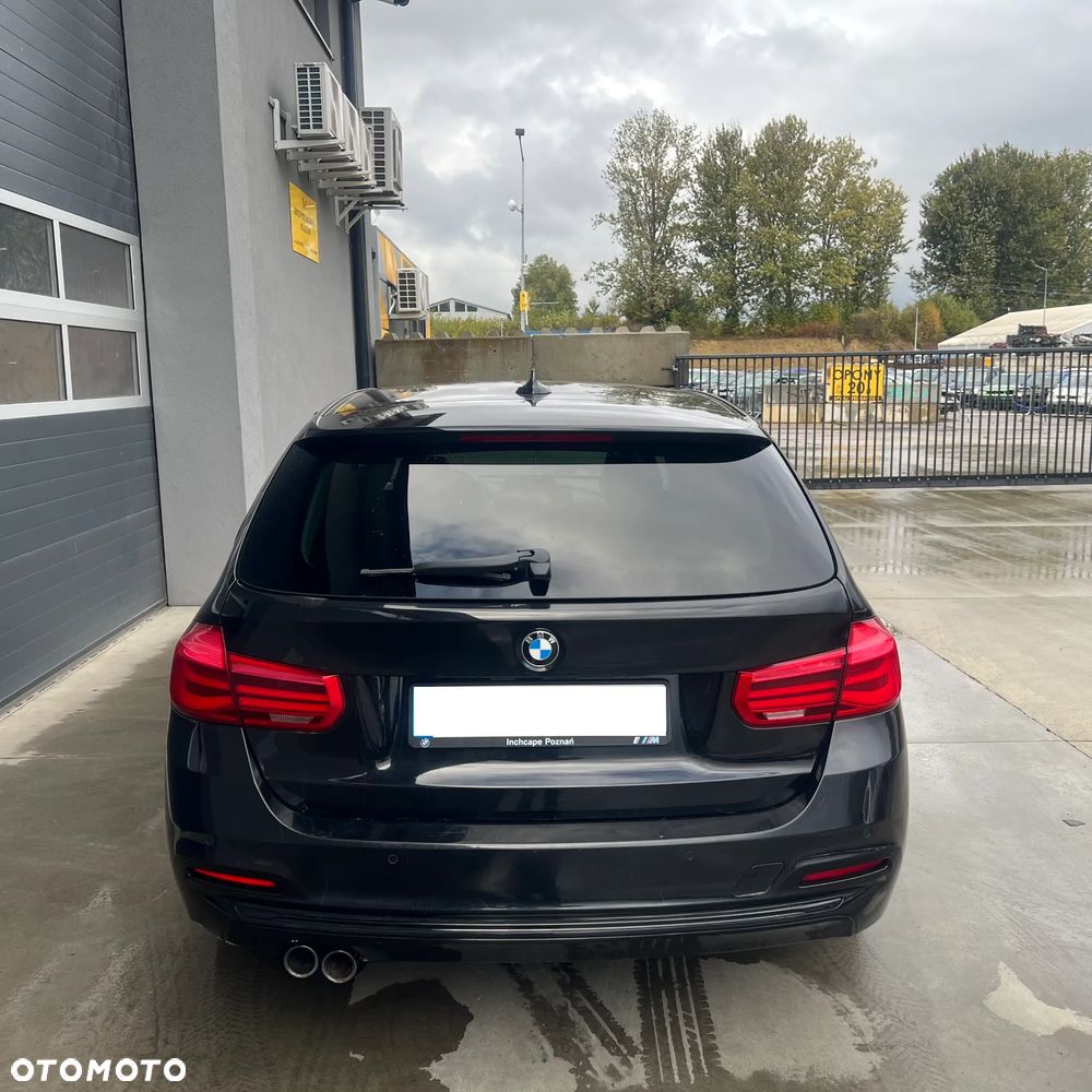 BMW Seria 3 320d Sport Line - 4