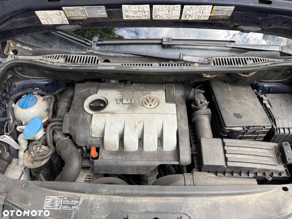 Volkswagen Touran 1.9 TDI Conceptline - 22