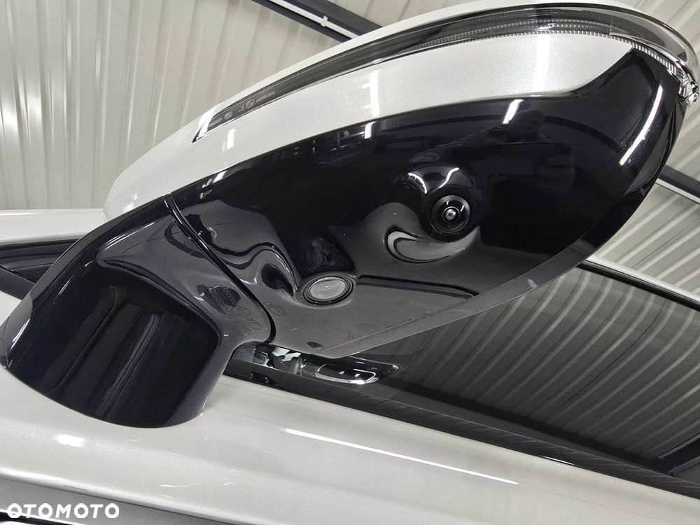 Omoda 9 1.5 Super Hybrid Exclusive AWD - 12