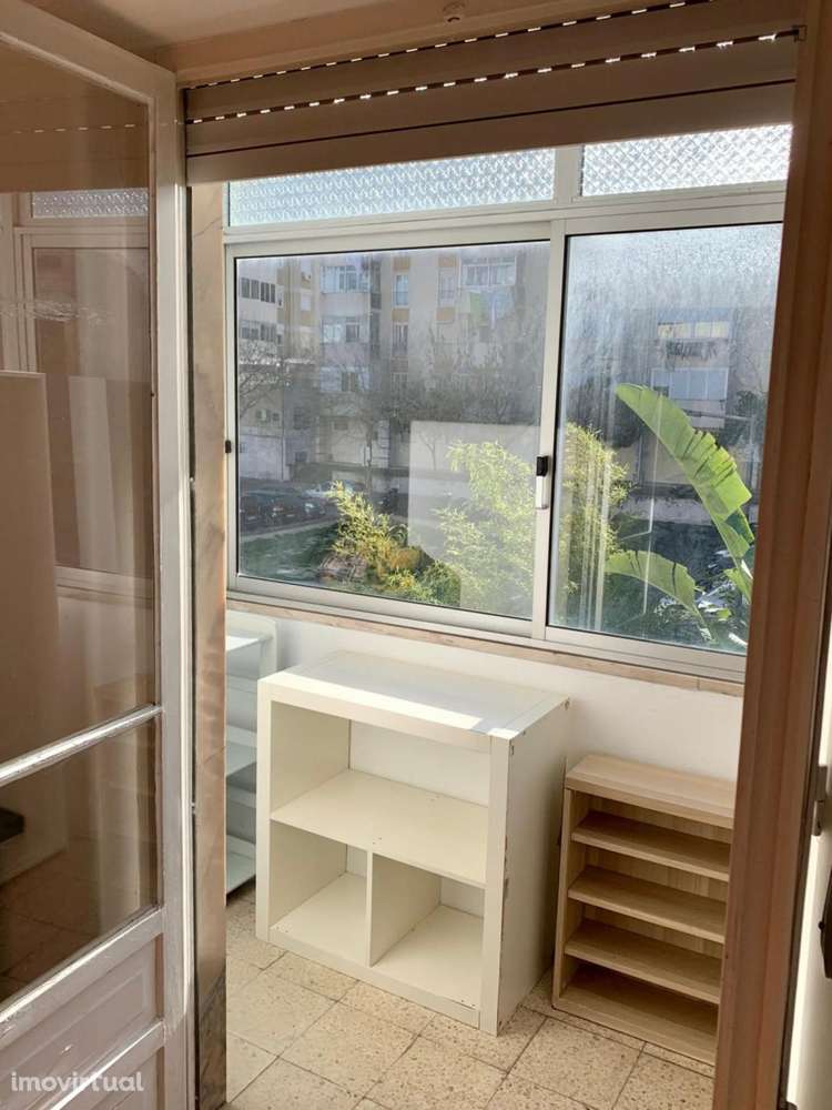 Quarto - localizado em Benfica Lisbon - Grande imagem: 3/9