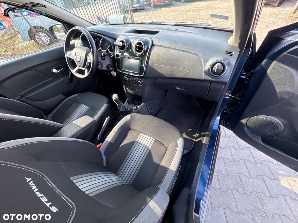Dacia Sandero Stepway TCe 90 Prestige - 37