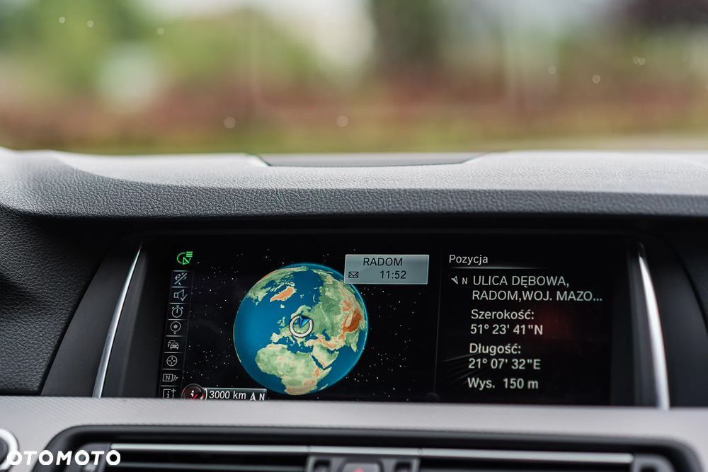 BMW Seria 5 525d xDrive - 22