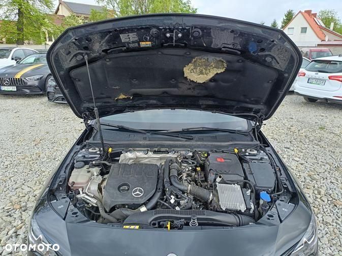 Mercedes-Benz CLA 200 AMG Line 7G-DCT - 11