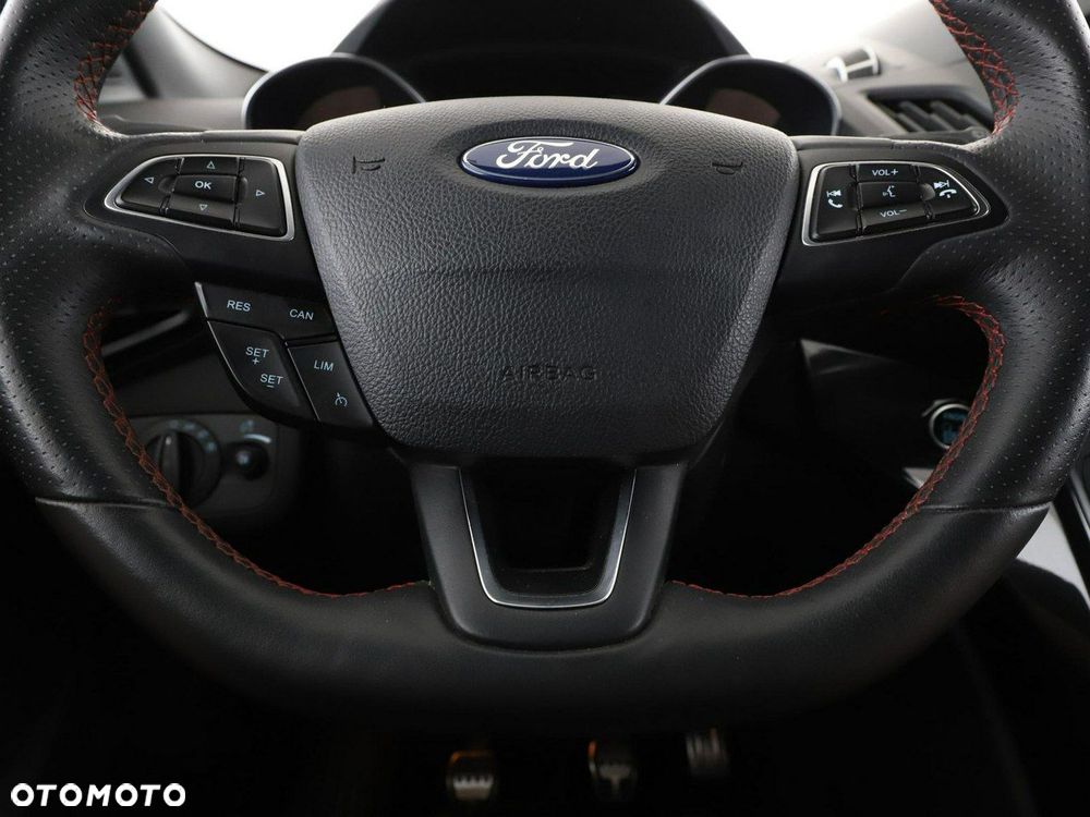 Ford Kuga 1.5 EcoBoost 2x4 ST-Line - 22