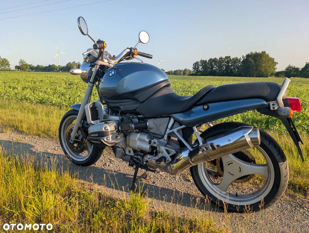 BMW R - 1
