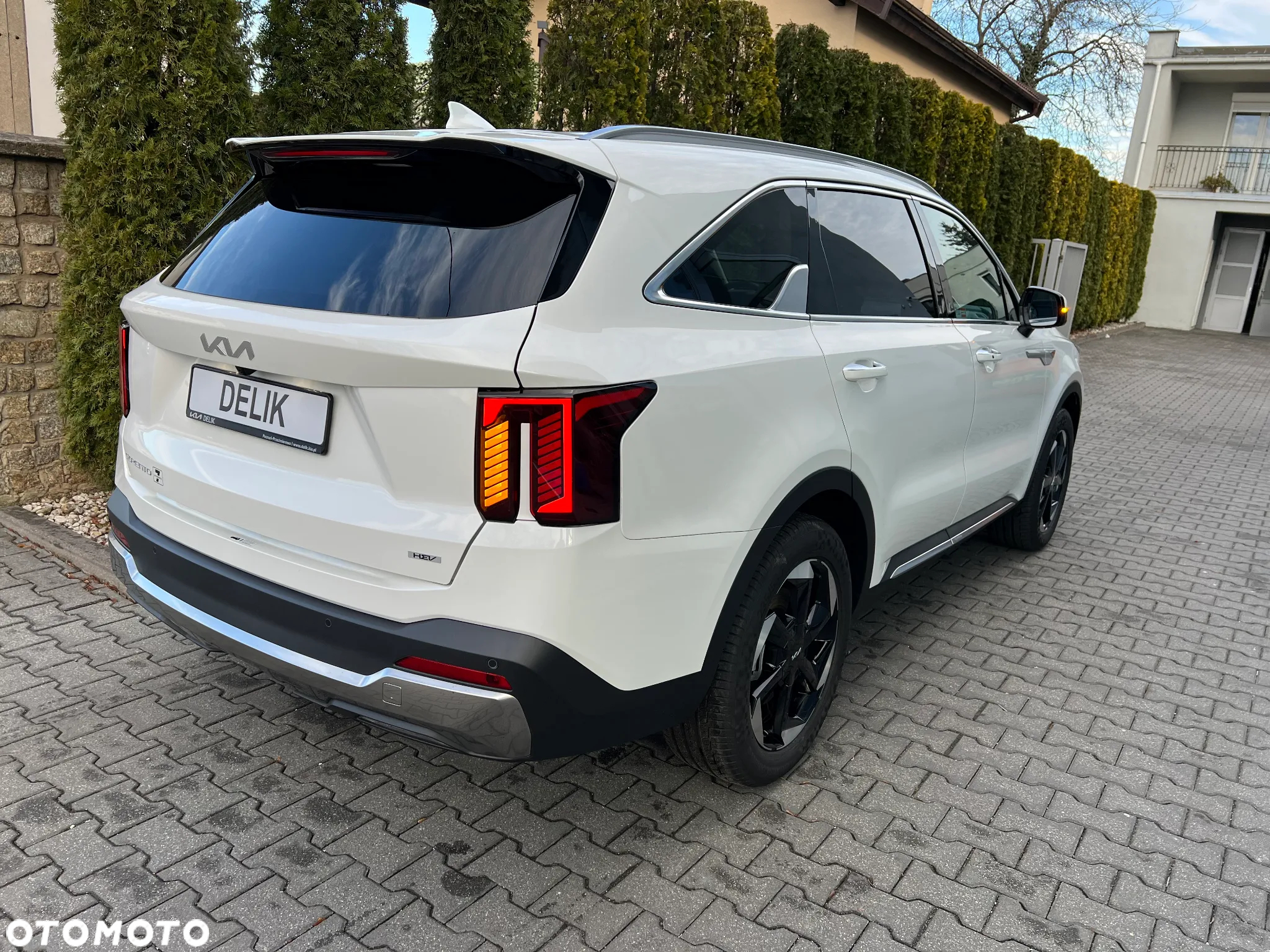 Kia Sorento 1.6 T-GDI HEV XL 7os - 16