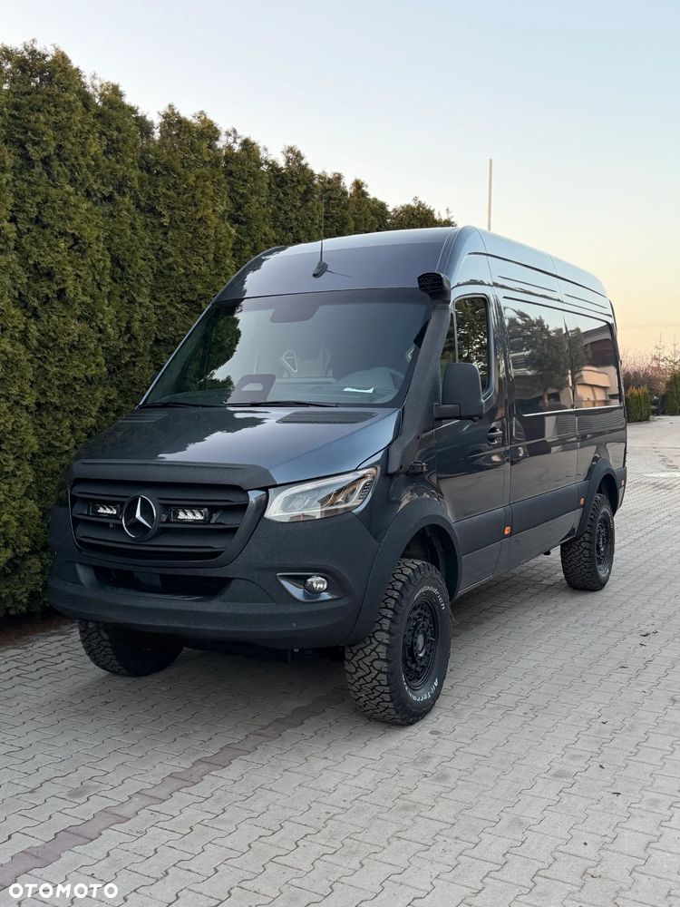 Mercedes-Benz Sprinter - 2