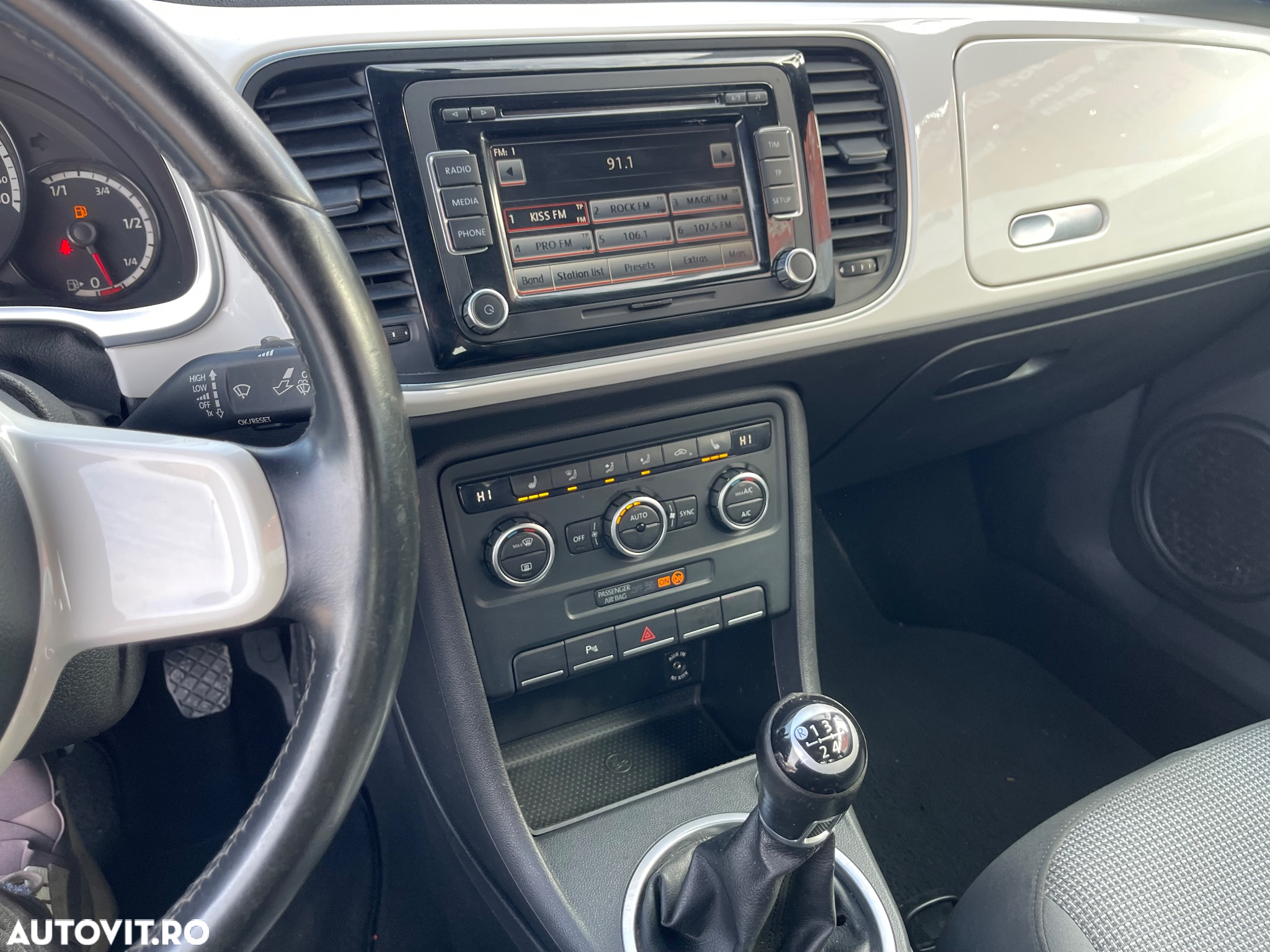 Volkswagen Beetle 1.6 TDI Design - 12