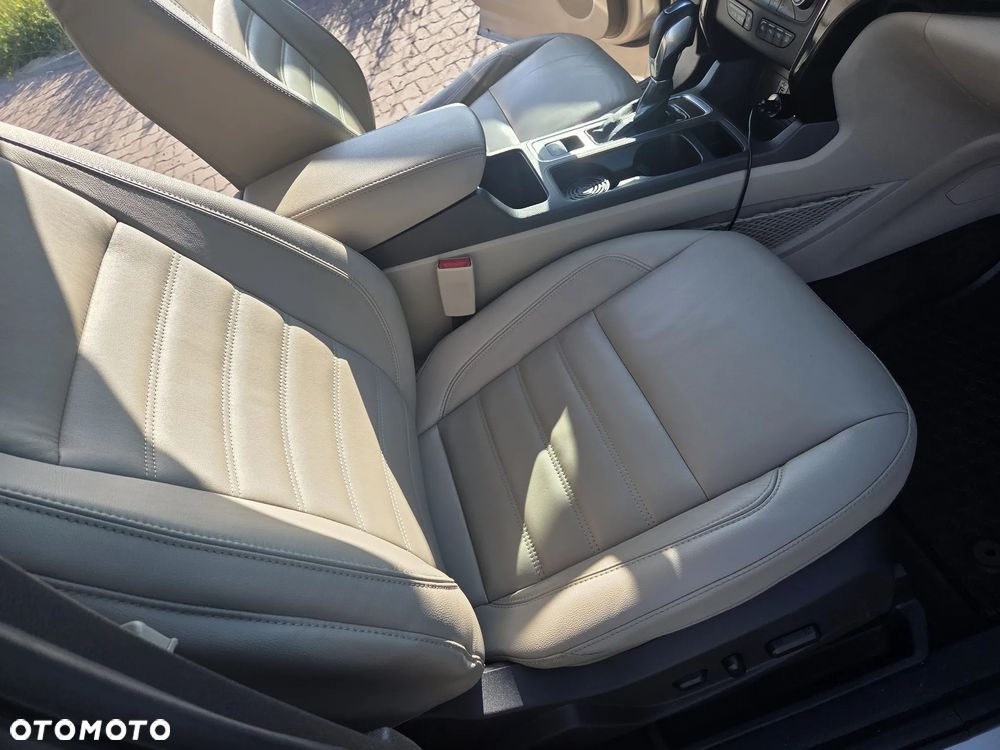 Ford Escape - 11