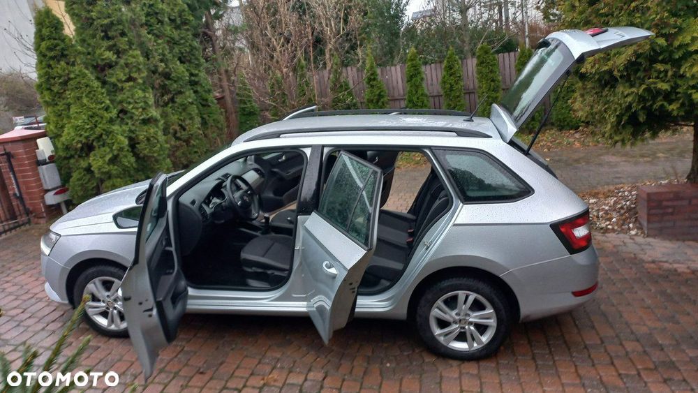 Skoda Fabia 1.0 TSI Ambition - 35