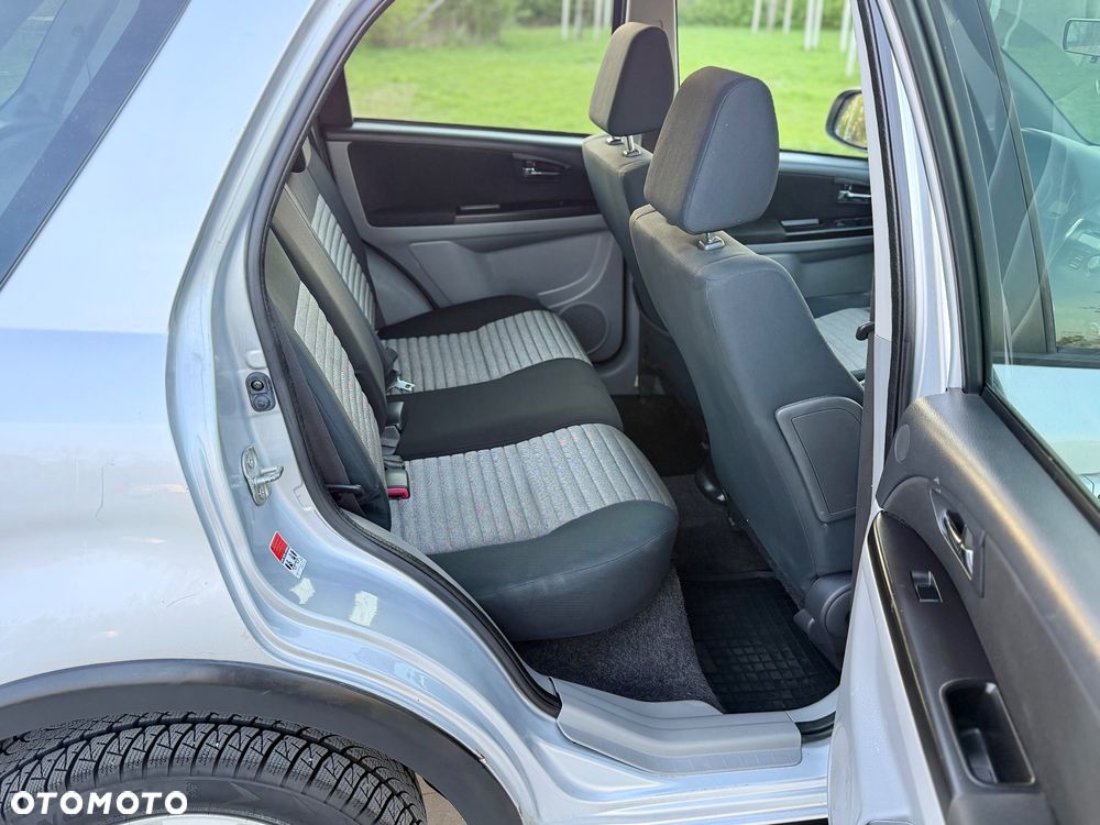 Suzuki SX4 Classic 2.0 DDiS 4x4 Comfort - 20