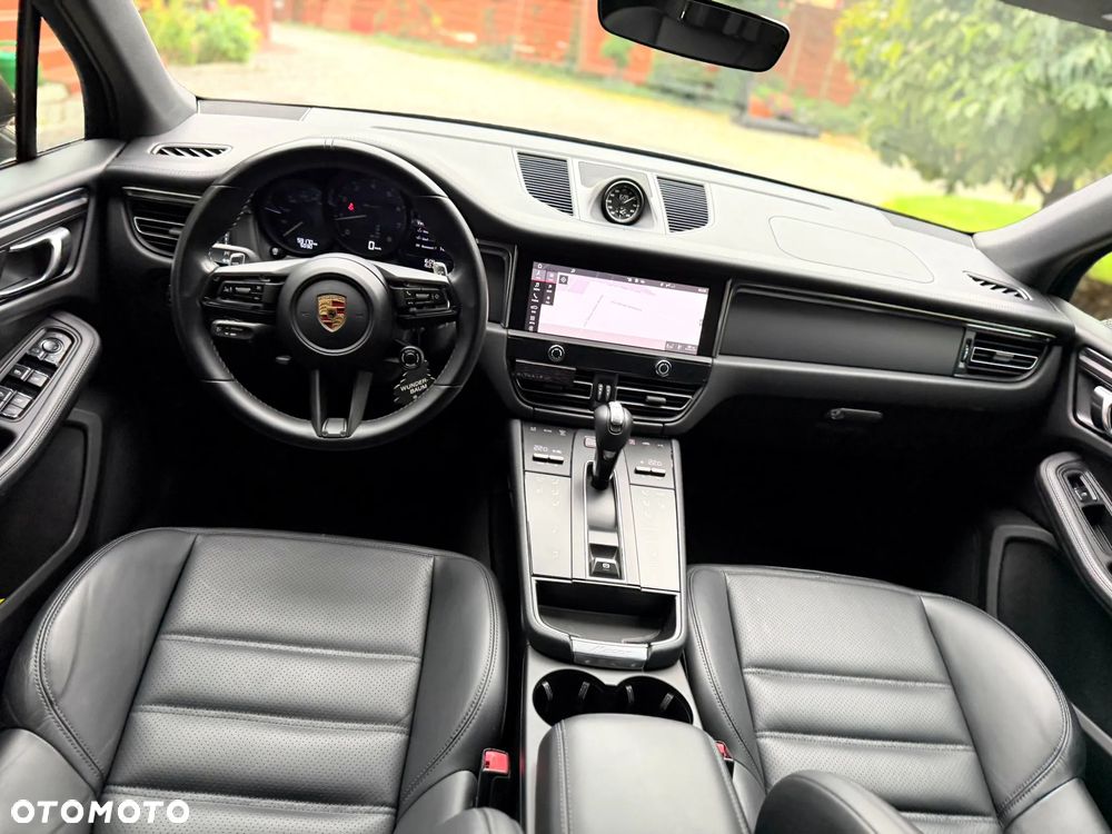 Porsche Macan T - 26