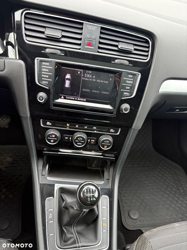 Volkswagen Golf 1.6 TDI BlueMotion Technology Cup - 19