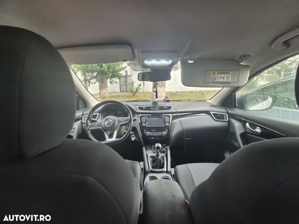 Nissan Qashqai 1.6L dCi Start/Stop 4X4-i N-Connecta - 10