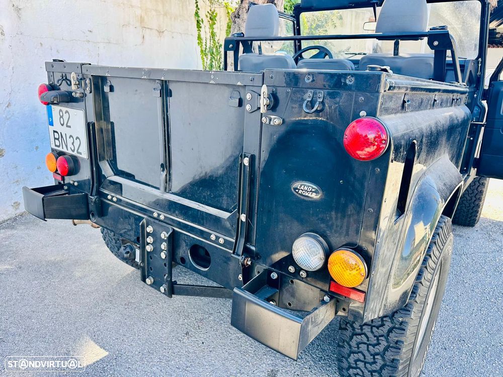 Land Rover Defender 90 2.5 Td5 E - 19