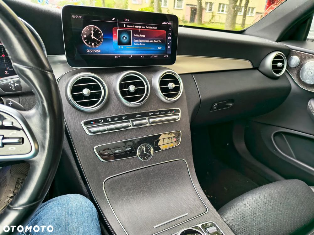 Mercedes-Benz Klasa C 300 4Matic 9G-TRONIC AMG Line - 12