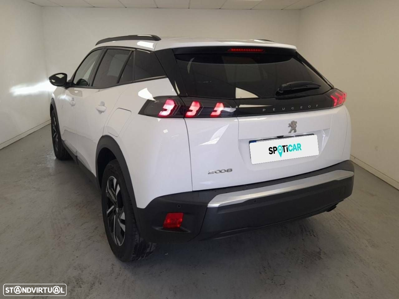 Peugeot 2008 1.2 PureTech Allure Pack - 5
