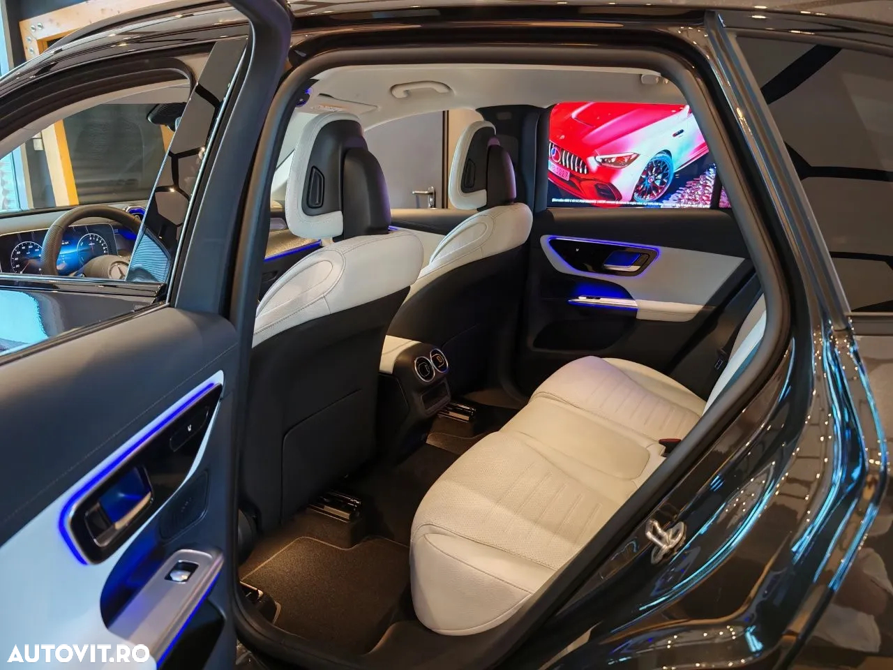Mercedes-Benz GLC 300 e 4MATIC - 12