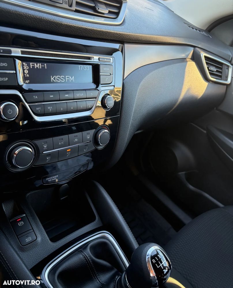Nissan Qashqai 1.3 DIG-T VISIA - 9