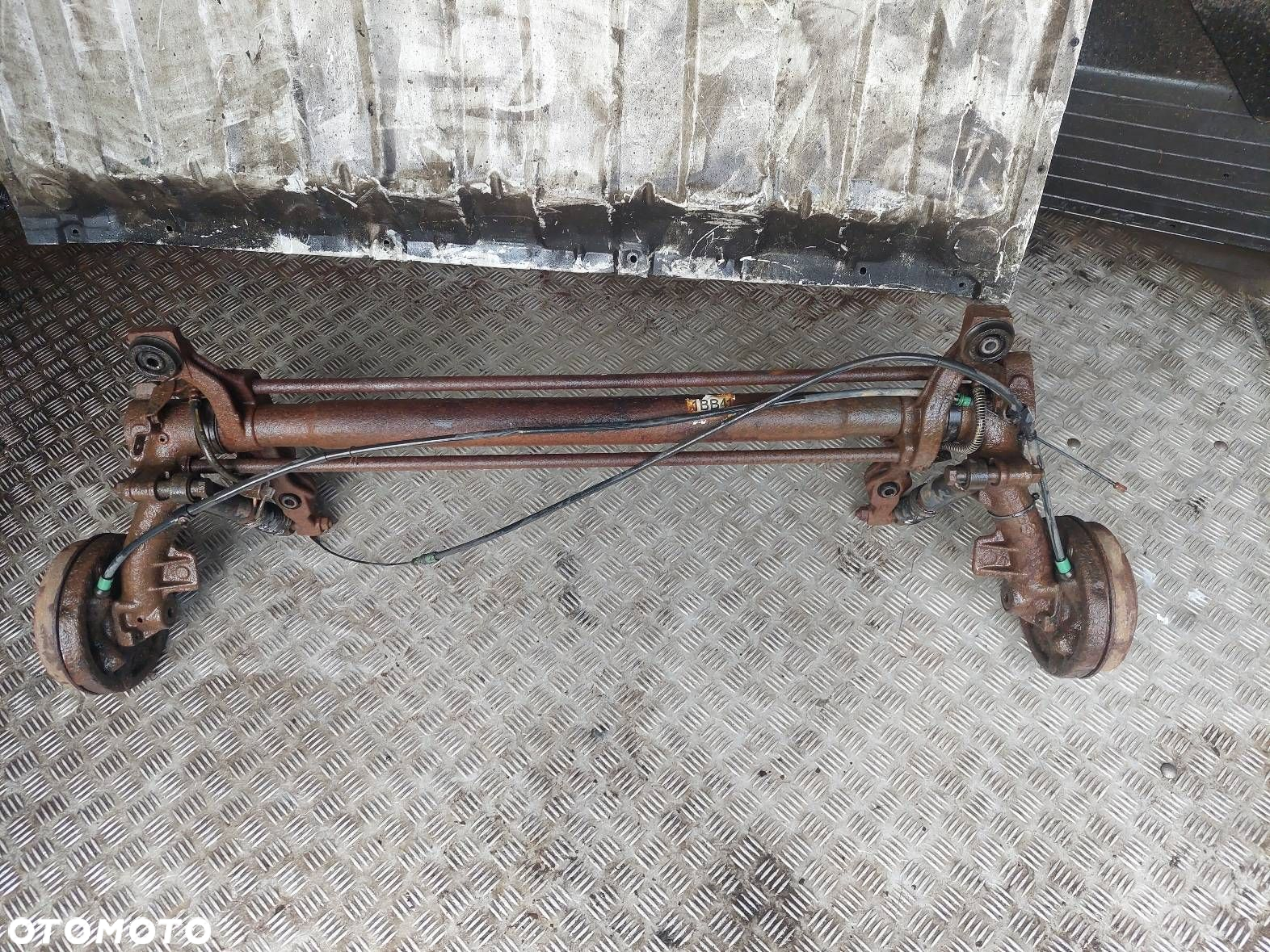 BELKA OŚ ZAWIESZENIA TYŁ CITROEN SAXO I 1.5 D - 3