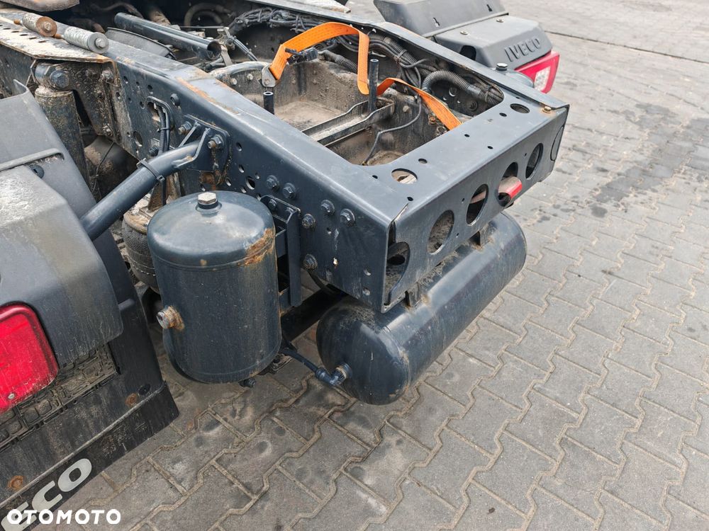 IVECO S WAY BELKA ZAKOŃCZENIE RAMY - 2