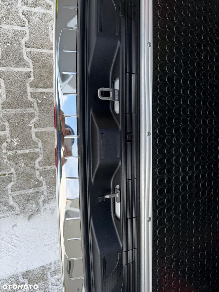 Mercedes-Benz Sprinter - 18