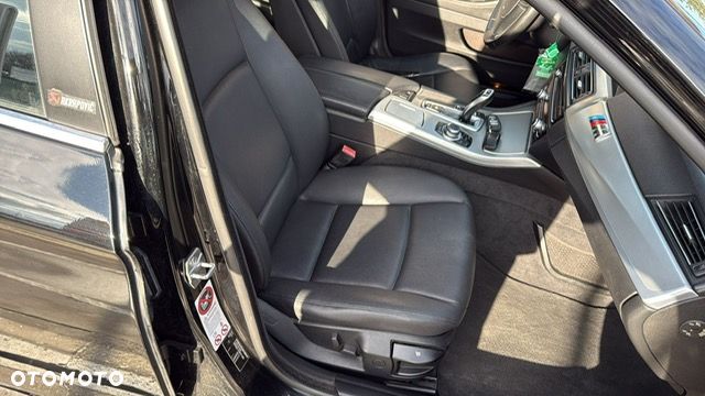 BMW Seria 5 520d Luxury Line - 31