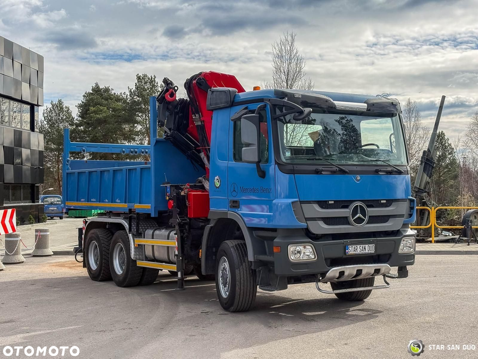 Mercedes-Benz ACTROS 3341 6x6 HMF 4220 K4 HDS Żuraw Wywrotka - 8