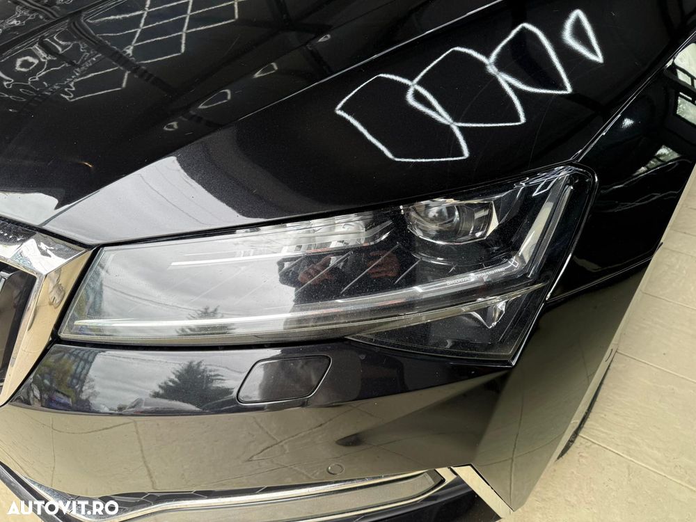 Skoda Superb 2.0 TDI DSG Ambition - 7