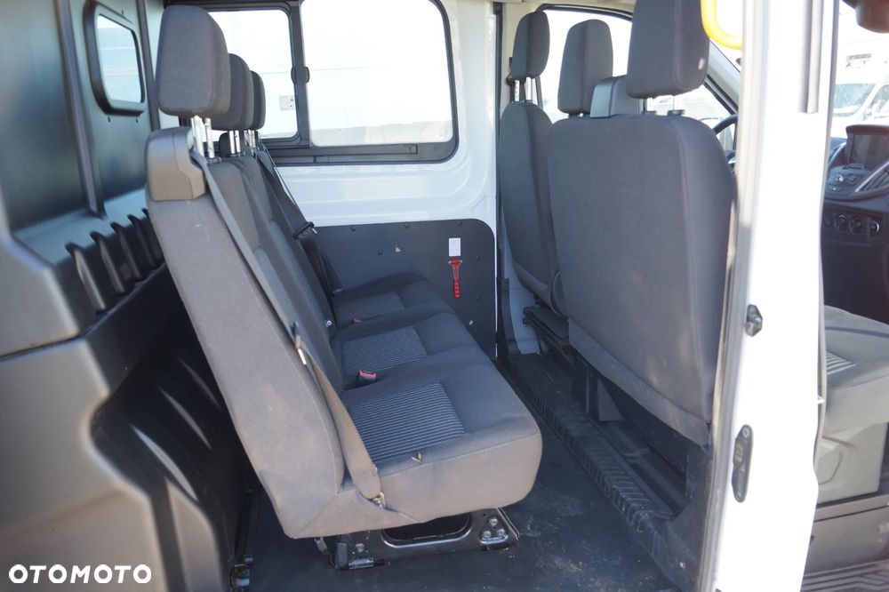 Ford Transit - 26