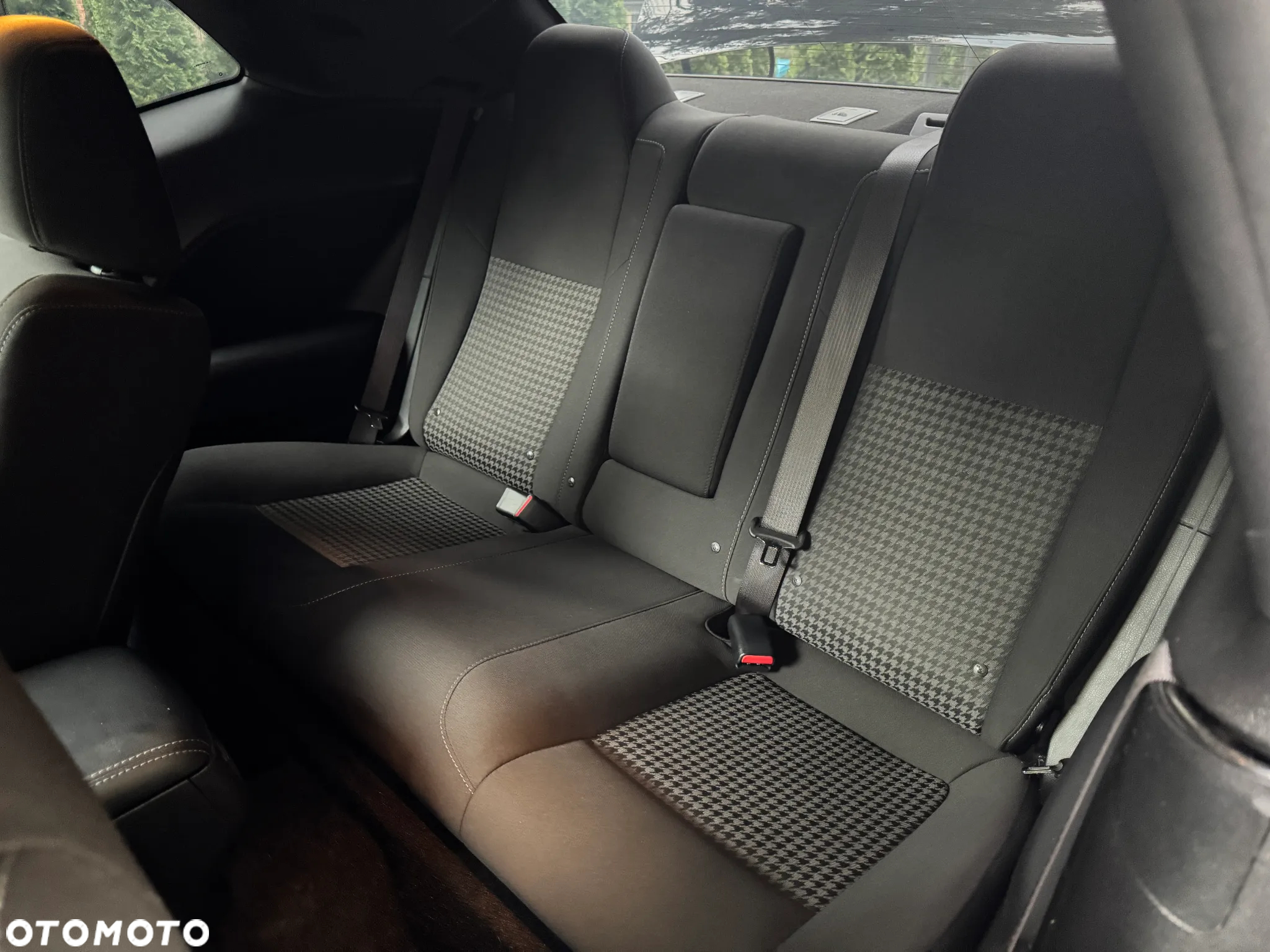 Dodge Challenger Automatik R/T Plus - 24