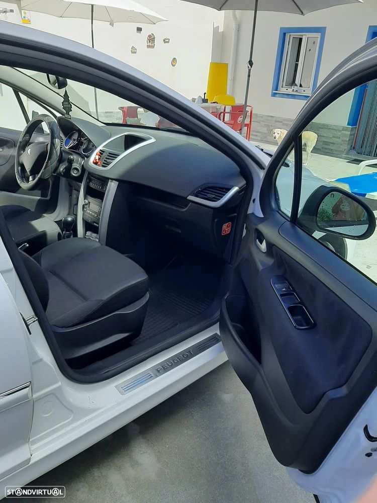 Peugeot 207 - 5