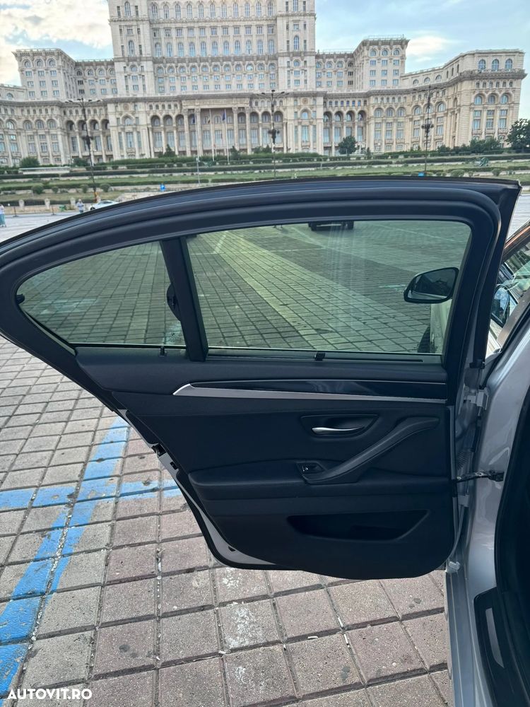 BMW Seria 5 530d AT - 11